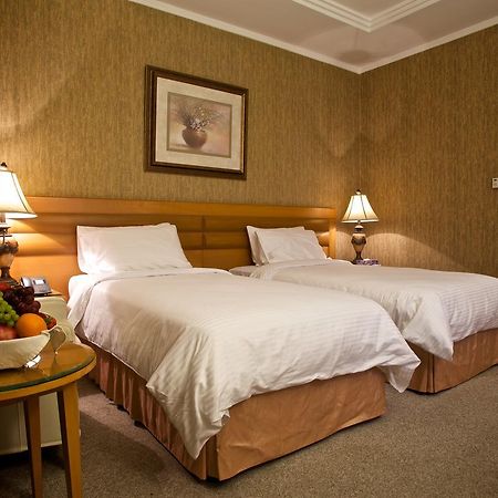 New Park Hotel Kuwait City Bagian luar foto