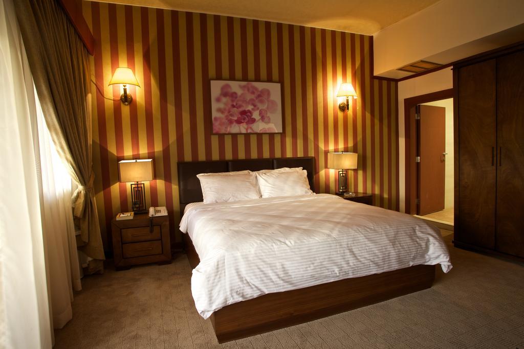 New Park Hotel Kuwait City Bagian luar foto